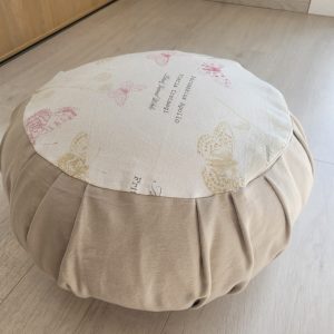 Atelier Rêves’telle à Salon de Provence : retouches professionnelles et créations sur mesure.