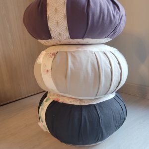 Atelier Rêves’telle à Salon de Provence : retouches professionnelles et créations sur mesure.