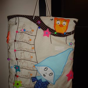 Rêves’telle : atelier de couture à Salon de Provence pour des vêtements uniques et personnalisés.