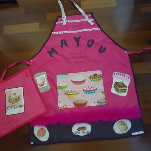 Atelier Rêves’telle à Salon de Provence : retouches professionnelles et créations sur mesure.