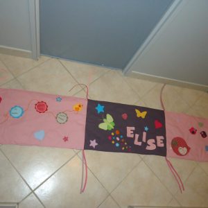 Atelier Rêves’telle à Salon de Provence : retouches professionnelles et créations sur mesure.